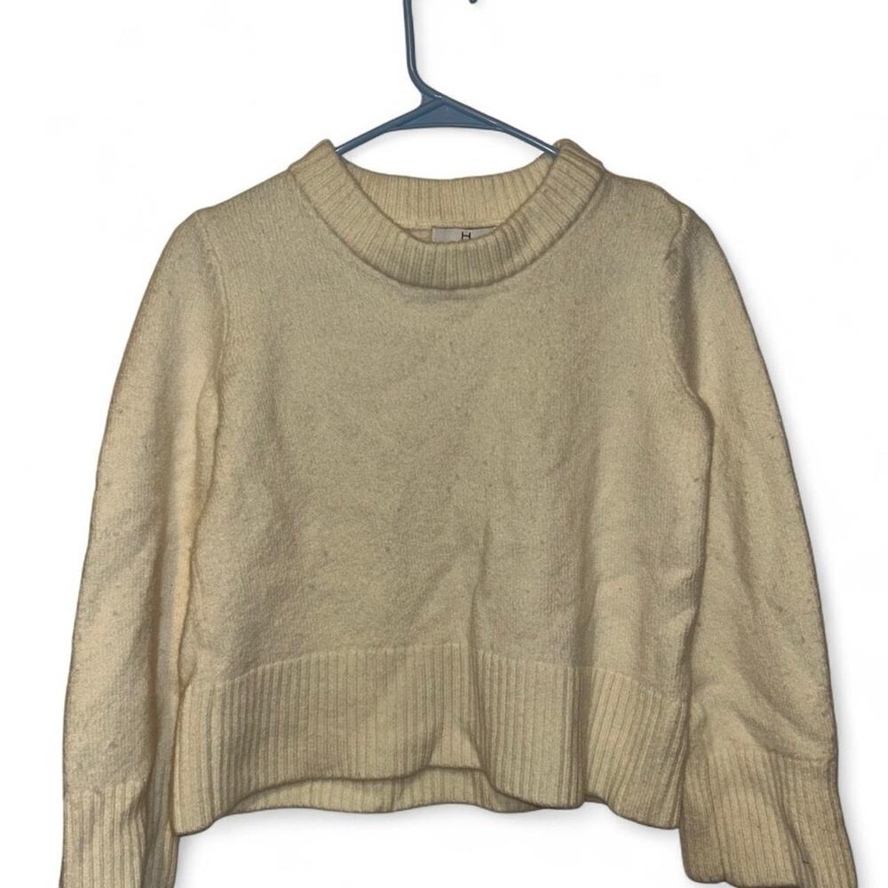 Halston Collection 100% extra fine merino wool sweater in cream, size L